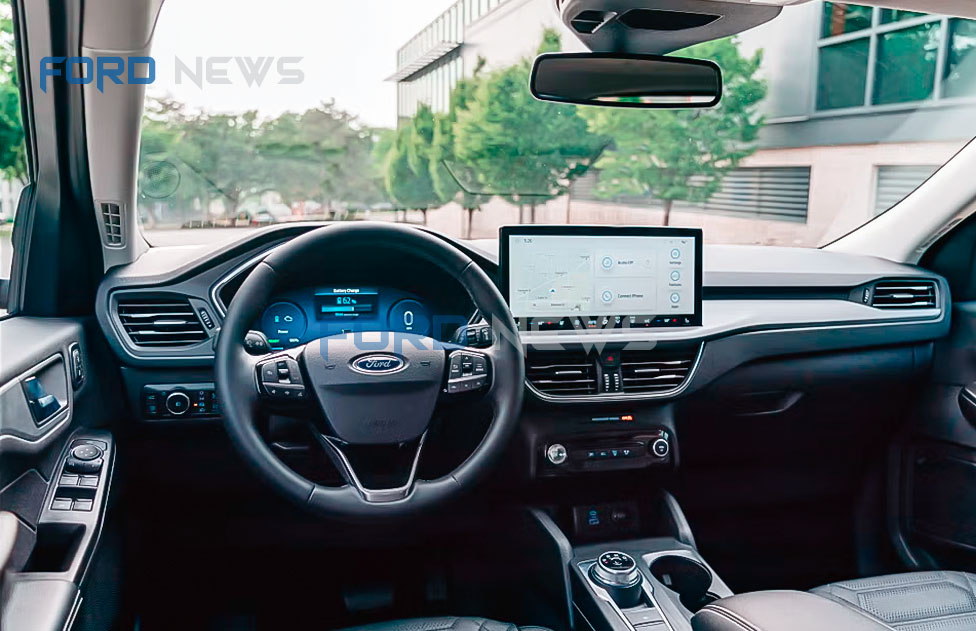 2025 Ford Escape Hybrid Interior